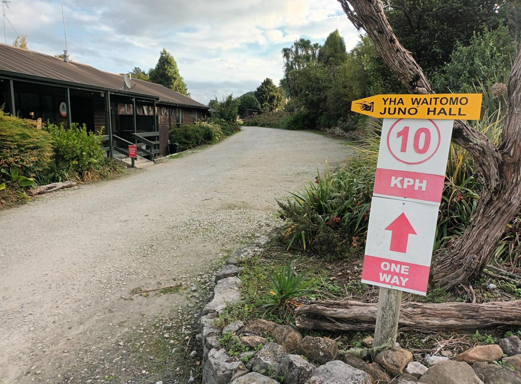 Junohall Backpackers Waitomo Caves Luaran gambar
